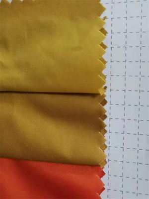 Tessuto del taffettà del poliestere 70gsm di 150CM che calandra il poli tessuto del taffettà 300t