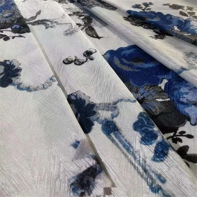 La spina di pesce ha stampato il tessuto 100gsm del vestito delle donne chiffon ed il poliestere